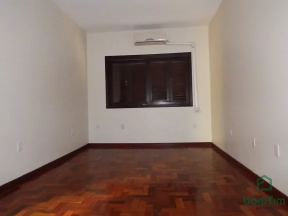 Imagem Casa de 3 dorm. para locação no bairro Glória, Porto Alegre/RS. - CA2740