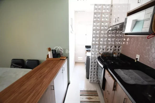 Imagem Localizado no charmoso bairro do Taquaral, este apartamento oferece uma combinação perfeita de con...