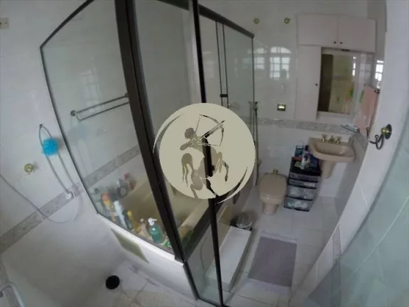 Imagem ACEITA PERMUTA EM REGIÃO DE ALPHAVILLE/ TAMBORÉ. COZINHA COM DESPENSA DORMITÓRIOS: 4 SENDO 1 SUIT...