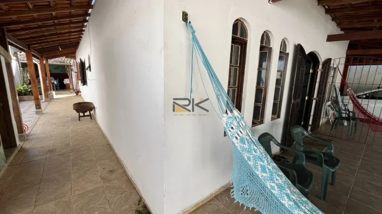 Imagem CASA EM CONDOMINIO COM 4 DORMITÓRIOS,4 VAGAS DE GARAGEM,VARANDA GOURMET COM CHURRASQUEIRA E PISCINA.