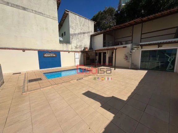 Imagem Casa com 2 dormitórios à venda, 77 m² por R$ 320.000,00 - Peró - Cabo Frio/RJ