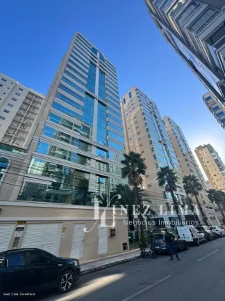 Cobertura para Venda, meia praia, 4 dormitórios, 4 suítes, 5 banheiros, 3 vagas