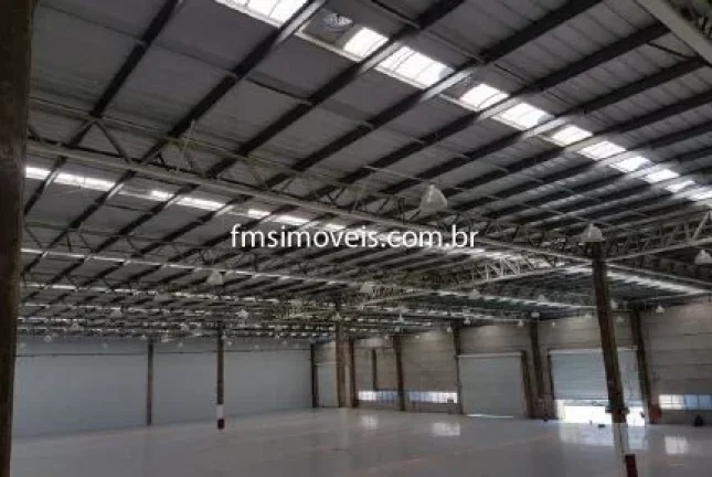 Imagem Galpão Comercial para Locação em Atibaia-SP, Bairro Ponte Alta: 3 Banheiros, 12 Vagas e 1.526m² de Área