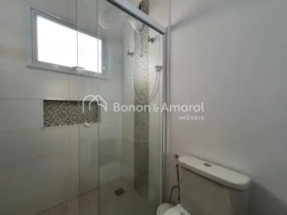 Imagem Esta casa impecável no Condomínio Fiorella em Valinhos oferece um ambiente extremamente arejado e ...