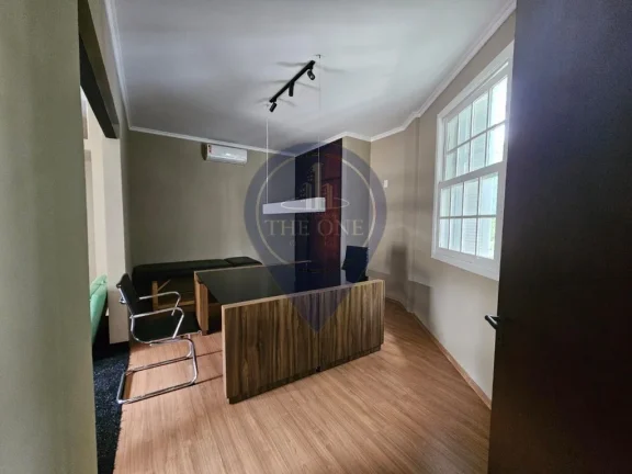 Imagem Casa à venda em São Paulo-SP, Jardim Paulista: 4 quartos, 1 suíte, 2 salas, 2 banheiros, 2 vagas, 325m². Venha conhecer!