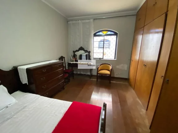 Imagem Casa à venda, com 3 quartos, 195m2