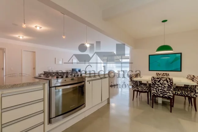 Imagem Apartamento reformado na Haddock Lobo, 3 quartos (1suíte) e 1 vaga.