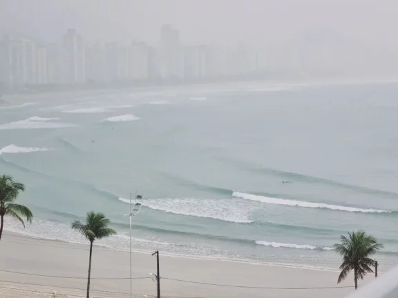 Imagem Praia de Astúrias, 50m da praia, Apartamento com Vista Deslumbrante a Praia
