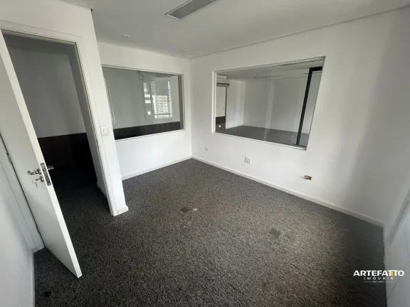 Imagem Sala Comercial com privacidade (andar semi exclusivo)- Próximo a ponte Estaiada