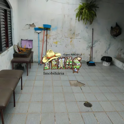 Imagem CASA TÉRREA ANTIGA Á VENDA - METRO ITAQUERA