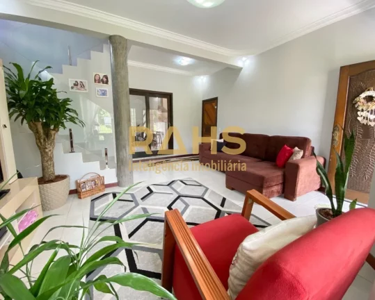 Imagem CASA NO VILA NOVA, PRÓXIMO A RUA XV DE NOVEMBR0 Excelente Sobrado, no Bairro Vila Nova, com 238 m2 ...