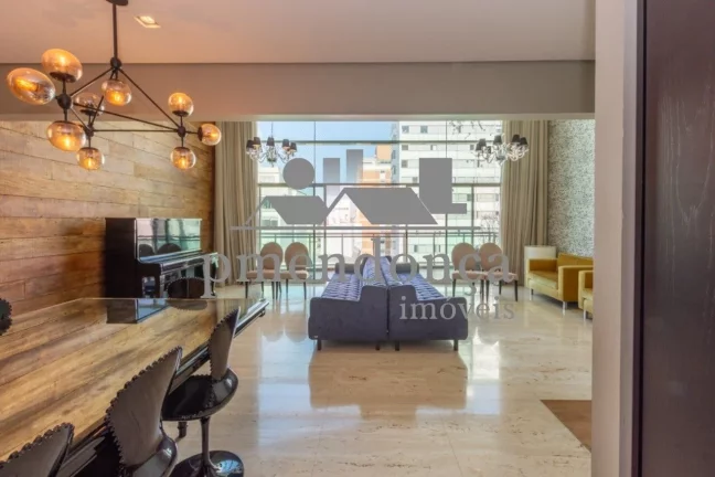Imagem Apartamento luxuoso com 3 sui­tes e 4 vagas, 250m²