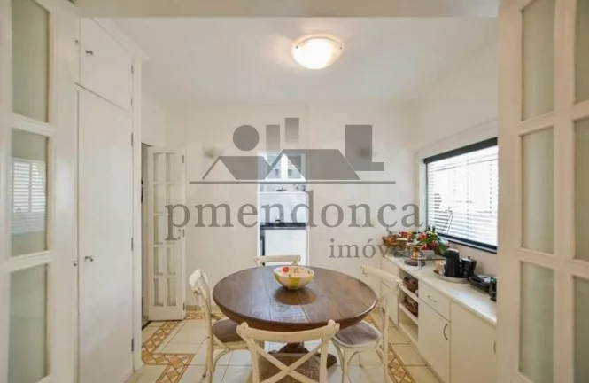 Imagem Apartamento na Rua Dr Homem de Melo com 170m², 3 quartos (1suíte) e 1 vaga.