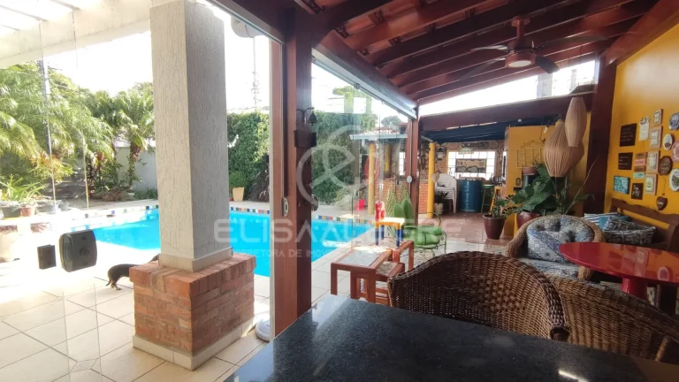 Imagem Casa Alto Padrão no Igara, Canoas