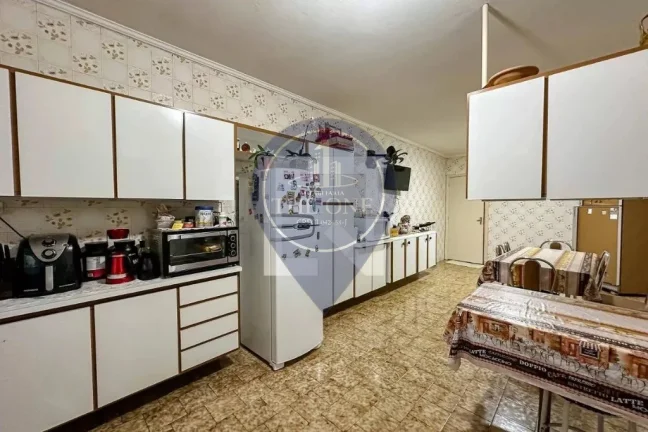 Imagem Casa de 3 quartos com suíte e 3 vagas na Vila Dom Pedro II, São Paulo-SP: confira essa oportunidade!