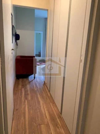 Imagem Charmosa, casa praticamente térrea, 3 suítes, 3 vagas *escritório