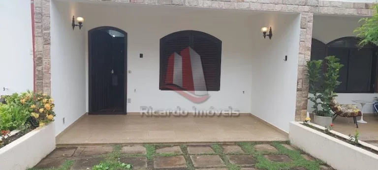Imagem Casa Duplex Grande Família c/ 4 Quartos.
