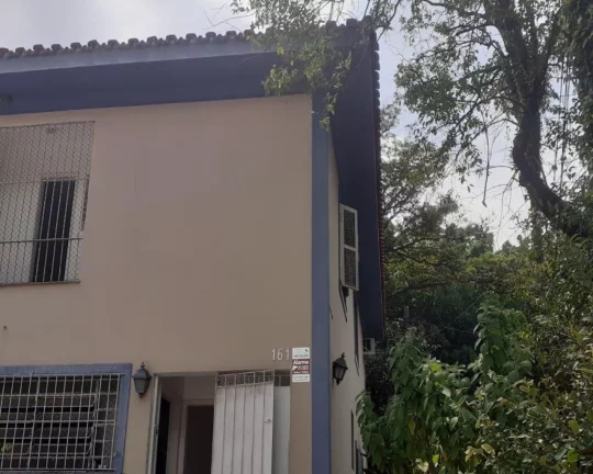Imagem sobrado com 3 quartos e ótima localização FL26