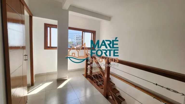 Imagem Um Sobrado e Dois Stúdios próximo a Orla no Pereque Açu em Ubatuba SP