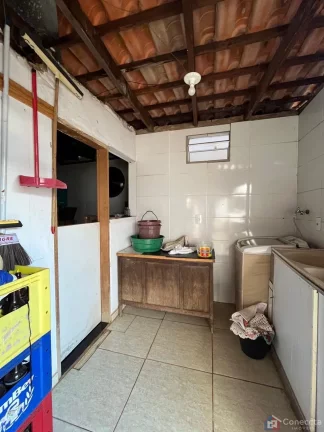 Imagem Casa à Venda no Alto Limoeiro em Patos de Minas-MG com 3 Quartos e 308m² Imóvel com Suíte, Arquitetura Moderna e Localização Privilegiada
