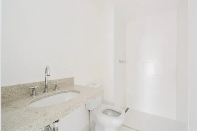 Imagem Apartamento 215M², 2Q, 2 Suítes, 2 Banheiros, 2 Vagas, Academia, Piscina Adulto e Infantil, Churrasqueira, Salão de Festas e Jogos, Quadra, Playground