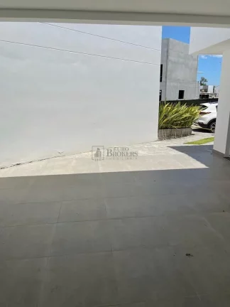 Imagem Casa com 3 dormitórios à venda em condomínio fechado em Balneário Camboriú/SC