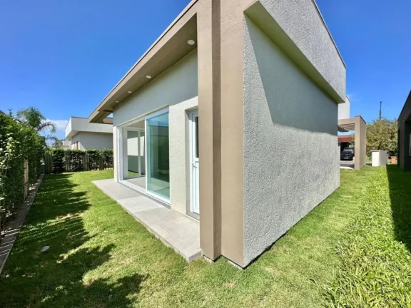 Imagem Casa em Condominio 3 Dormitórios - Bairro Araçá
