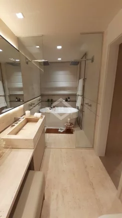 Imagem Apartamento de 4 Quartos para Venda na Barra da Tijuca com 268 m²