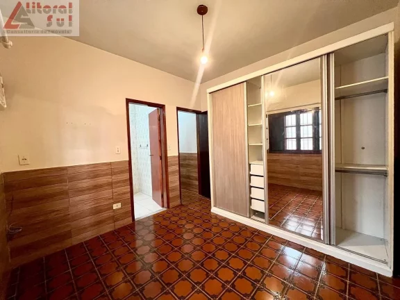 Imagem CASA RESIDENCIAL em PRAIA GRANDE - SP, MARACANÃ