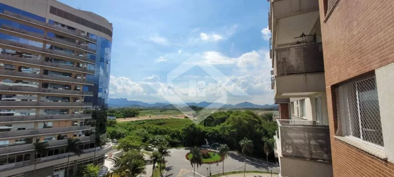 Imagem Apartamento de 2 Quartos para Venda na Barra da Tijuca com 63 m²