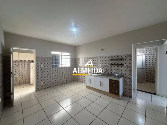 Imagem Casa com 2 dormitórios à venda, 83 m² por R$ 305.000,00 - Saúde - Rio Claro/SP