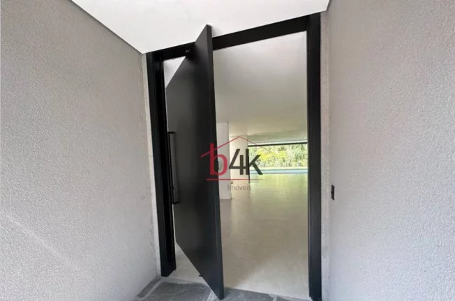 Imagem Casa em condomínio fechado com 828m² - Venda
