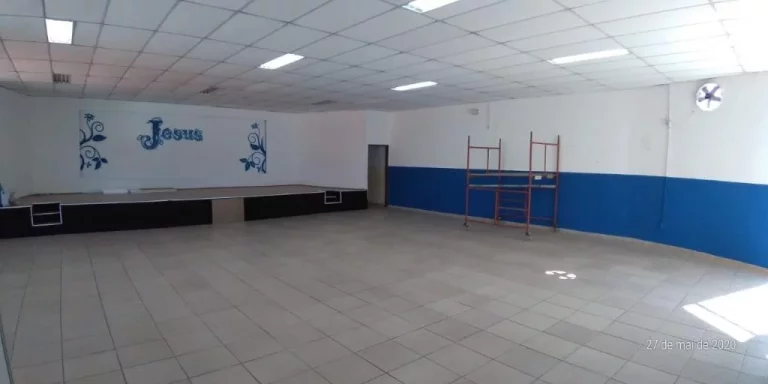 Imagem Salão para alugar, 235 m² por R$ 7.585,00/mês - Jardim Cacique - Suzano/SP
