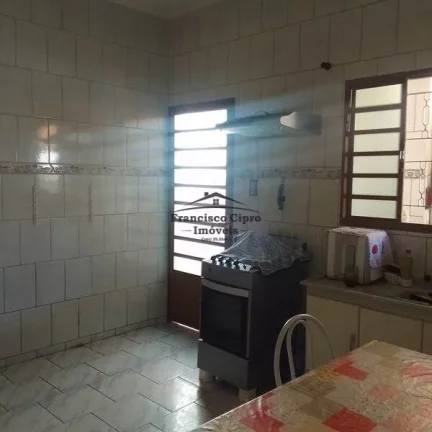 Imagem Casa à venda no bairro Parque do Sol - Guaratinguetá/SP