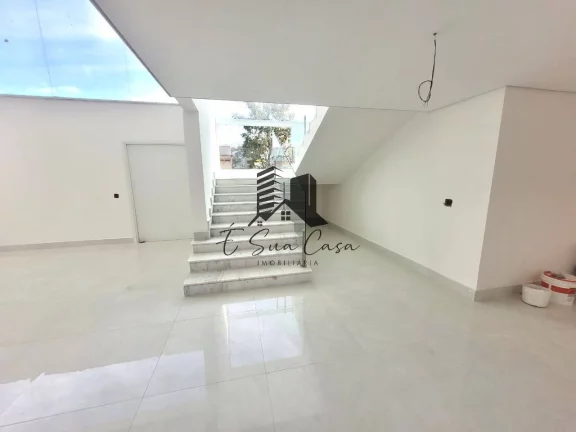 Imagem Casa de 5 Quartos, Condomínio Gran Royalle Betim