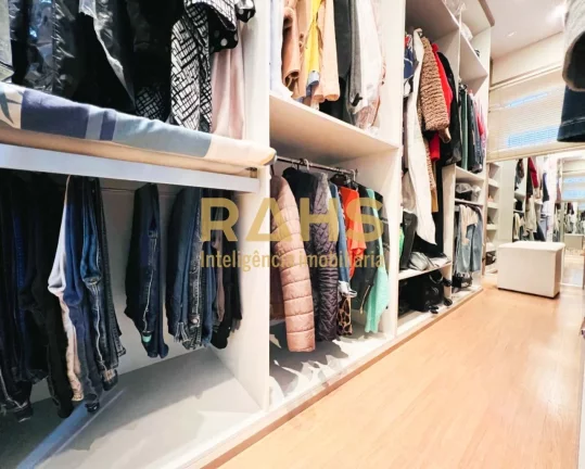 Imagem Sobrado Averbado com mais de 266m² em terreno de 408,27 m², sendo 1 suíte master e mais 3 quartos...