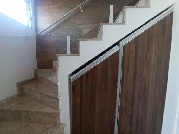 Imagem Sobrado com 2 dormitórios à venda, 60 m² por R$ 400.000,00 - Vila Colorado - Suzano/SP