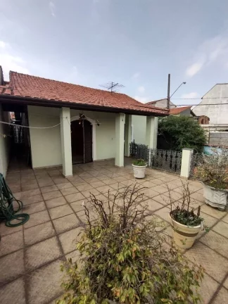 Imagem Casa com 3 dormitórios para alugar, 290 m² por R$ 3.350,00/mês - Parque Marajoara - Santo André/SP