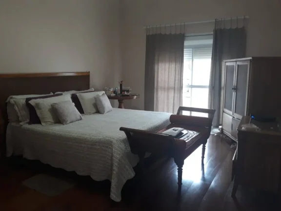 Imagem Casa Espaçosa com 3 Dormitórios e Área Gourmet em Jardim Independência
