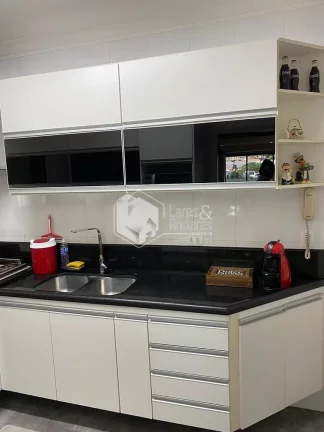 Imagem APARTAMENTO À VENDA, COM 105 M² COM 3 DORMITÓRIOS (1SUITE E SACADA) , 2 VAGAS DEMARCADAS, DEPOSITO E LAZER COMPLETO - VILA REGENTE FEIJÓ/SP.