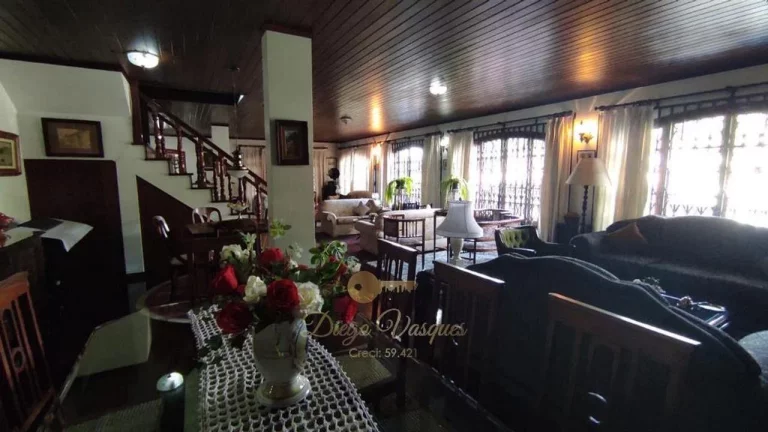 Imagem Casa para Venda em Teresópolis / RJ no bairro Tijuca