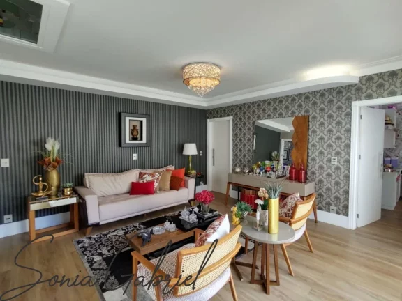 Imagem Luxuosa casa em condomínio à venda em Condomínio Terras de Vinhedo, Vinhedo-SP: 4 quartos, 4 suítes, 3 salas, 6 banheiros, 4 vagas de garagem, 560m². Imagem Luxuosa casa em condomínio à venda em Condomínio Terras de Vinhedo, Vinhedo-SP: 4 quartos, 4 suítes, 3 salas, 6 banheiros, 4 vagas de garagem, 560m².