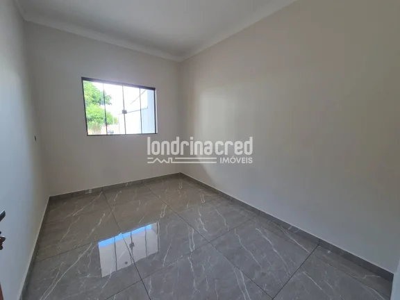 Imagem Casa na Zona Norte com 2 Dormitórios, 80m² de Área Útil, Terreno de 125m² e Churrasqueira