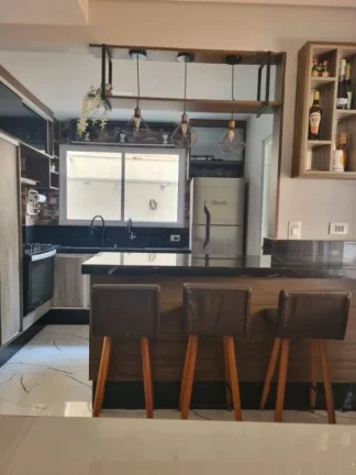 Sobrado com 4 dormitórios à venda, 156 m² por R$ 1.100.000,00 - Meu Cantinho - Suzano/SP