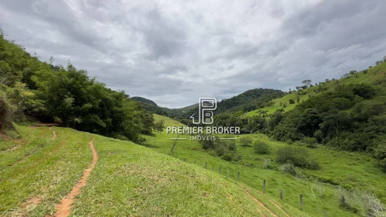 Imagem Fazenda à venda, 2040000 m² por R$ 3.500.000,00 - Vila do Pião - Sapucaia/RJ