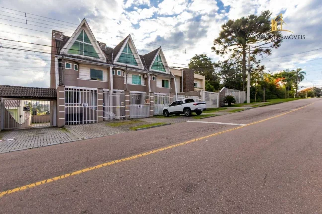 Imagem Sobrado com 3 quartos à venda, 143 m² por R$ 890.000 - Bairro Alto - Curitiba/PR