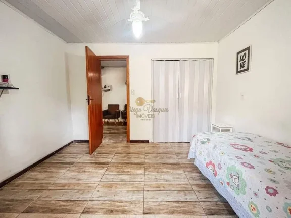 Imagem Casa em Condomínio para Venda em Teresópolis / RJ no bairro Colônia Alpina