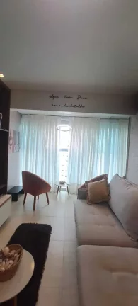 Imagem Apartamento com 2 dormitórios sendo 1 suíte e 1 vaga de garagem em Balneário Camboriú/SC