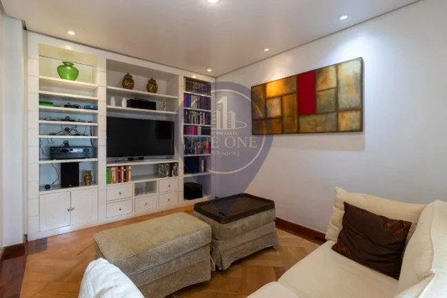 Imagem Apartamento de Luxo à Venda em Indianópolis, São Paulo - 3 Quartos, 3 Suítes, 2 Salas e 195m² de Pura Sofisticação!