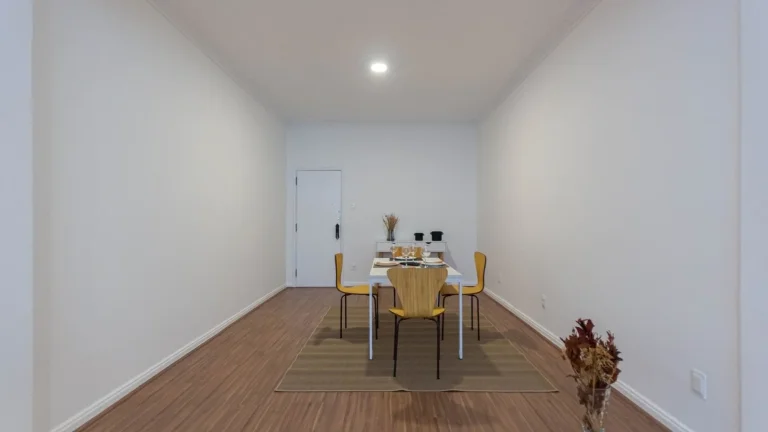 Imagem Apartamento 126M², 3Q, 1 Banheiro, 1 Vaga, Armários.